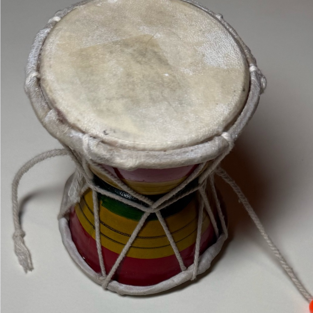 Damru, an Indian musical instrument in Hindu religious ceremonies,folk music. - Picture 5 of 8